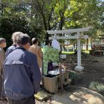 宇都宮市西川田本町 星宮神社様で御影石鳥居工事と大谷石稲荷社補修工事を施工させていただきました。
